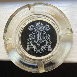 Vintage Hotel Ashtray Reich‎ Hotels Montgomery, Alabama Crest Black White